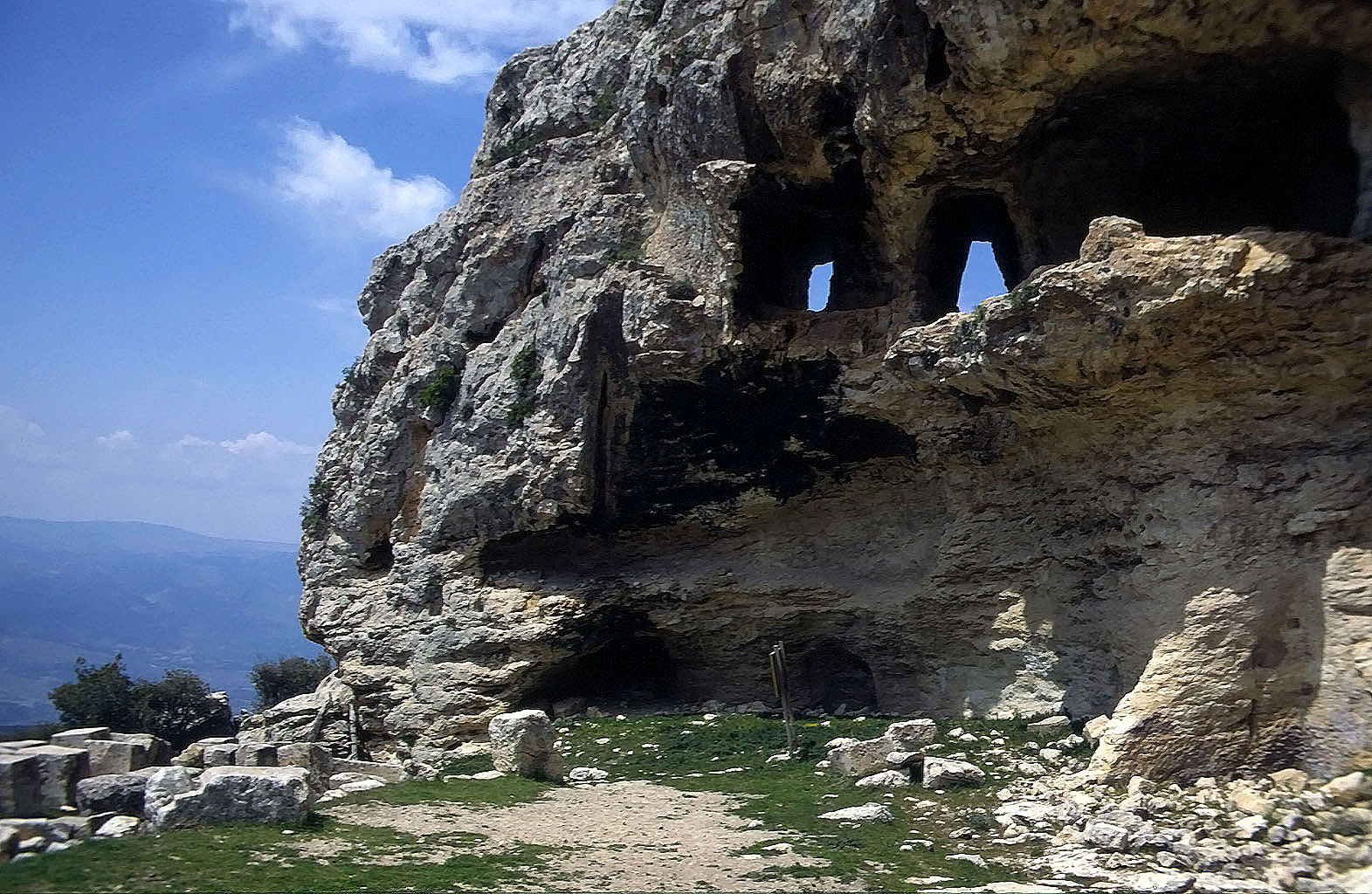 30.04.1993 | Alahan | Alahan Klosteranlage