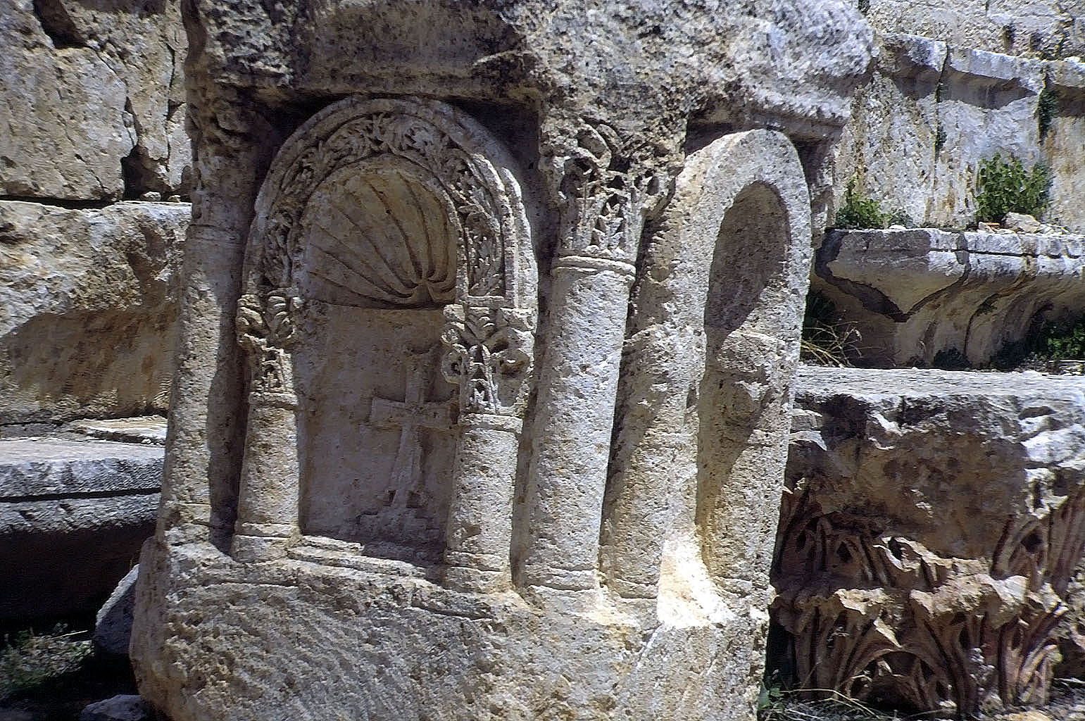 30.04.1993 | Alahan | Alahan Klosteranlage