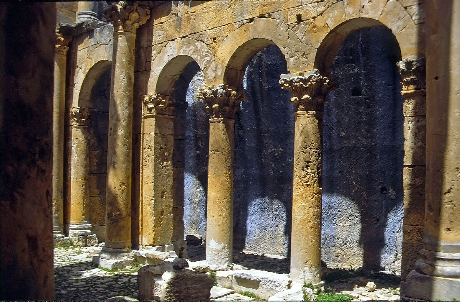 30.04.1993 | Alahan | Alahan Klosteranlage