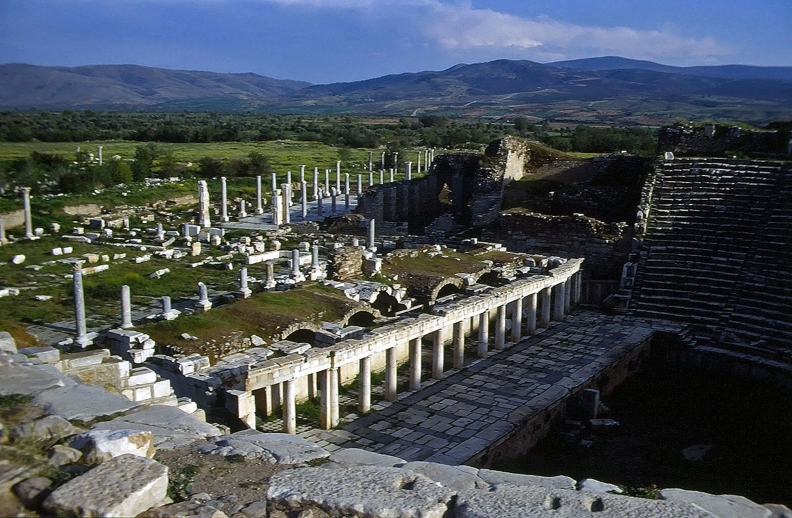 26.04.1993 | Theater | Theater, Tetrastoon und Theaterbäder