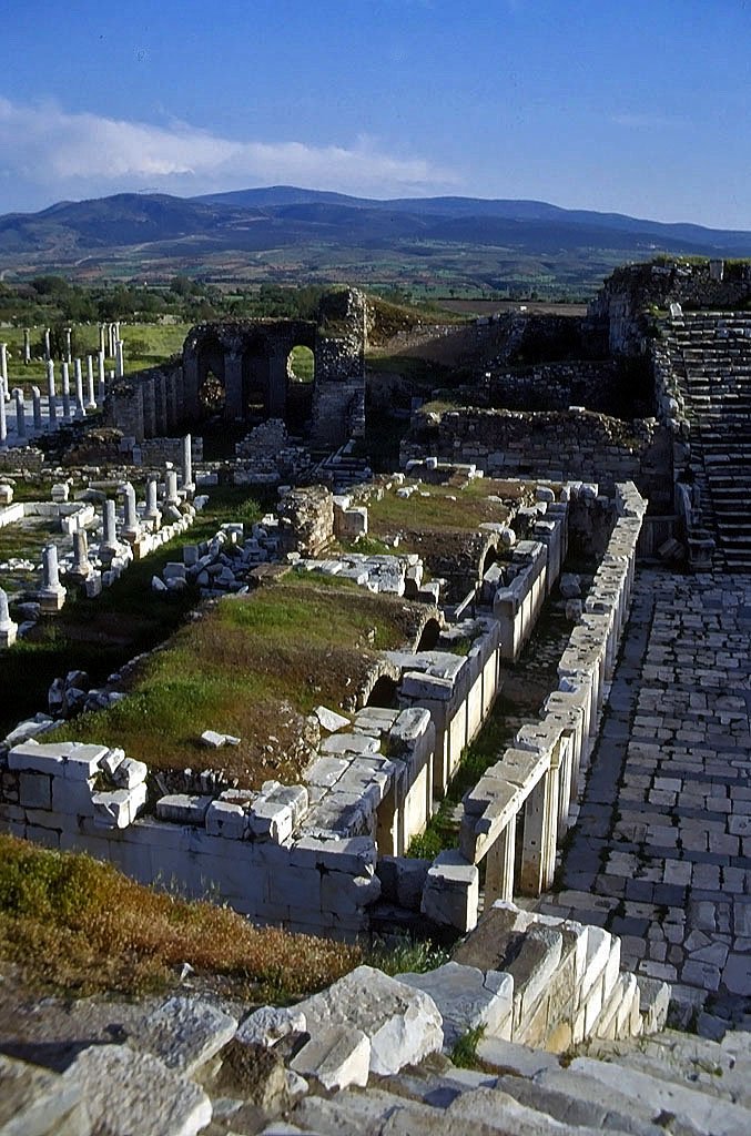 26.04.1993 | Theater | Bühnengebäude nach Süden