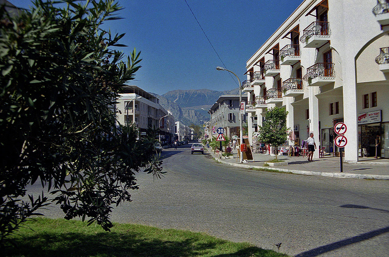 30.09.1992 | Kemer | Beginn der Hauptstrasse